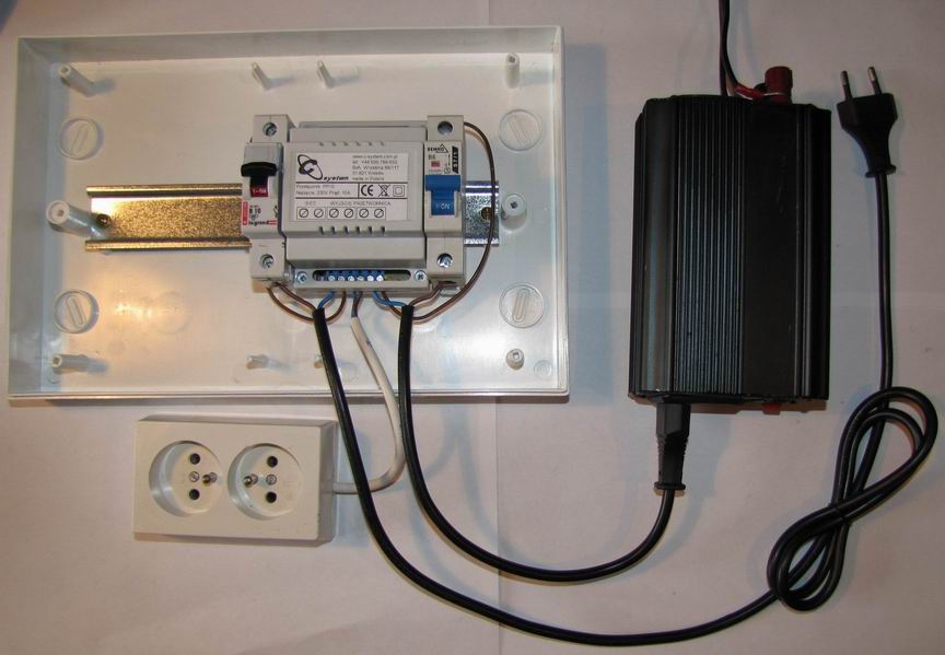 Przełącznik przetwornica – sieć do przyczep i samochodów kempingowych - obrazek 3